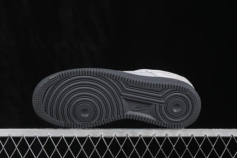 All categories Nk Air Force 1 Air Force series Nk Air Force 1 Low Air Force low-top Nike Air Force 1'07 Low joint model Air Force 1 low-top casual sneakers KD1688-010